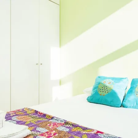 Downtown Duplex By Homing Apartman