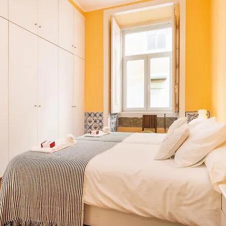 Downtown Duplex By Homing Apartman